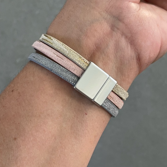 Bohemian Heart Bracelet - Picture 16 of 16